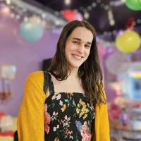 Callie Kirby Headshot